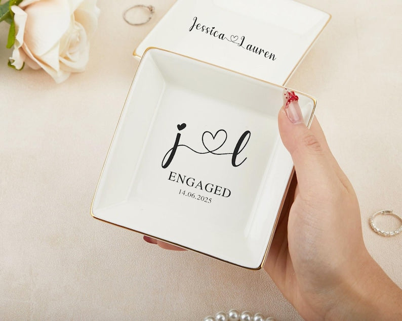 Personalized Engagement Ring Dish Wedding Gift For Bride, Custom Jewelry Tray with Name, Ceramic Trinket Tray, Engagement Gift, Bridal Gifts