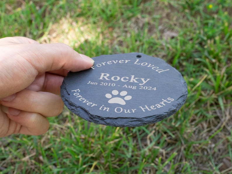 Engraved Pet Memorial Garden Stone with Stake, Custom Dog/Cat Loss Gift, Honor Your Beloved Pet, Personalized Outdoor Remembrance Gifts