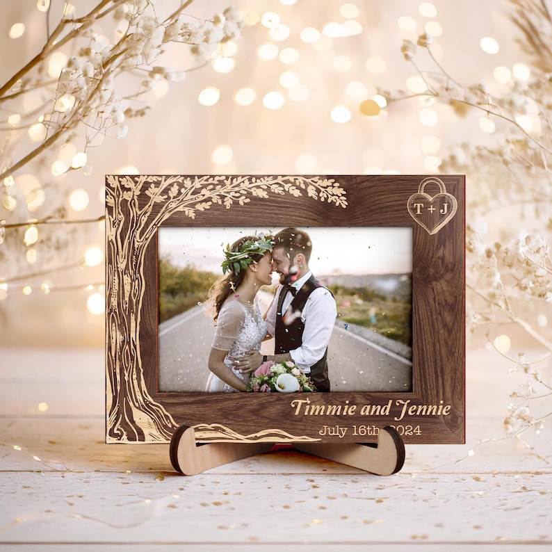 Personalized Wedding Gift,Engagement Photo Frame Plaque,Wedding Picture Frame with Date,Couple Gift,Newlywed Gift,Gift for Husband Wife