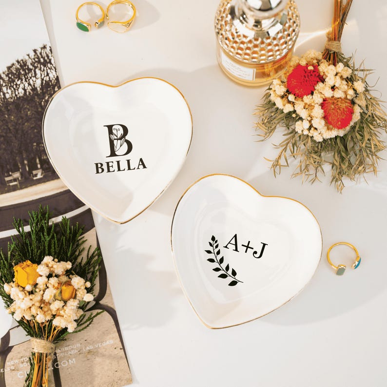 Personalized Engagement Ring Dish,Initials Date Jewelry Dish,Wedding Gifts For Couple,Anniversary Gift,Bridal Shower Gifts,Valentine's Day