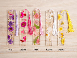 Personalized Pressed Daisy Bookmark: Custom Acrylic Floral Reader Gift