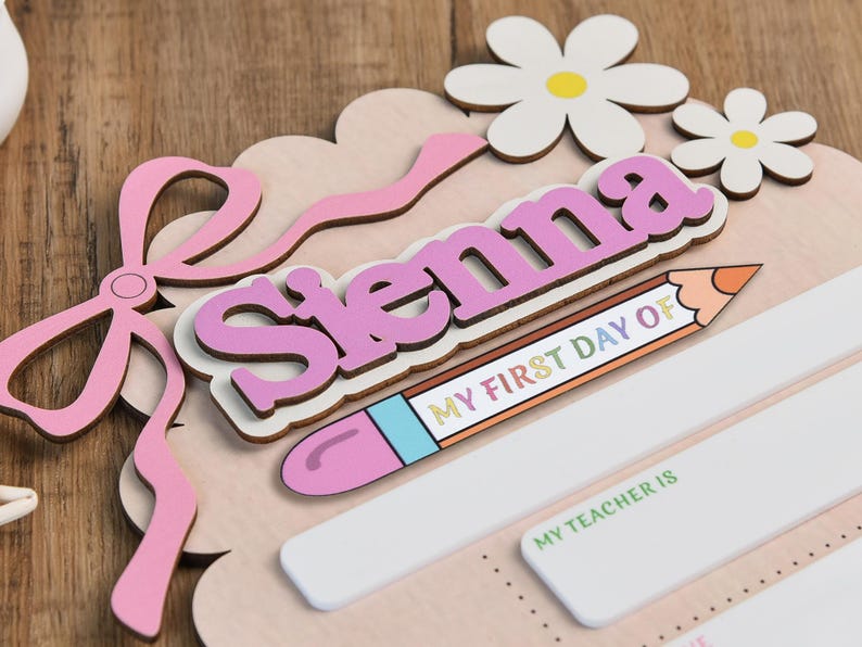 Custom First Day At School Sign, First&Last Day of School Interchangeable Sign,Personalized Wooden Board Gift,Kindergarten 1st Day of School