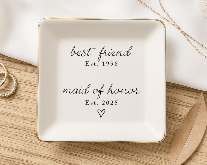 Personalized Best Friend Maid of Honor Ring Dish, Custom Wedding Gift for Bridesmaid Proposal, MOH Ring Dish, Best Friend Jewelry Tray