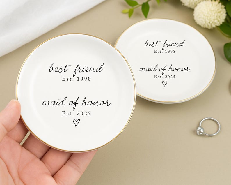 Personalized Best Friend Maid of Honor Ring Dish, Custom Wedding Gift for Bridesmaid Proposal, MOH Ring Dish, Best Friend Jewelry Tray
