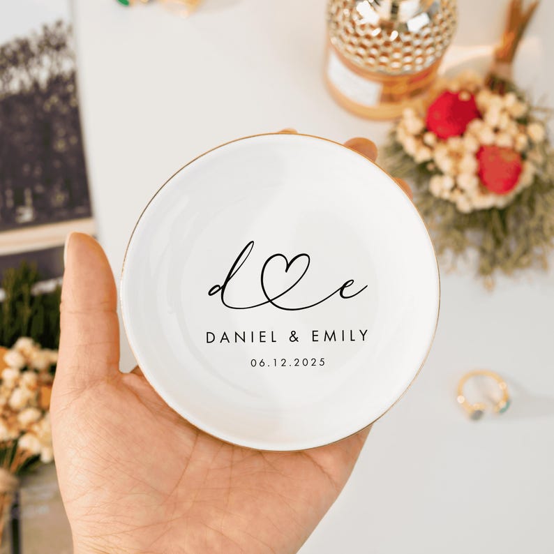 Personalized Engagement Ring Dish,Initials Date Jewelry Dish,Wedding Gifts For Couple,Anniversary Gift,Bridal Shower Gifts,Valentine's Day