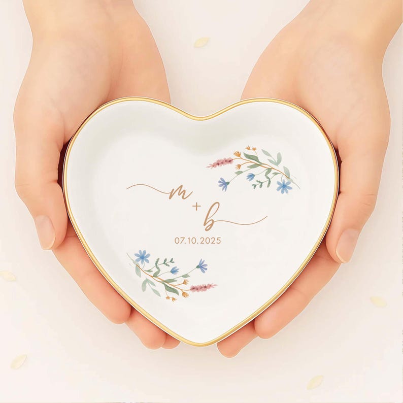 Custom Engagement Ring Dish, Personalized Wedding Ring Dish, Wedding Gift, Bridal Shower, Engagement Gifts, Couple Gifts, Gift For Bride
