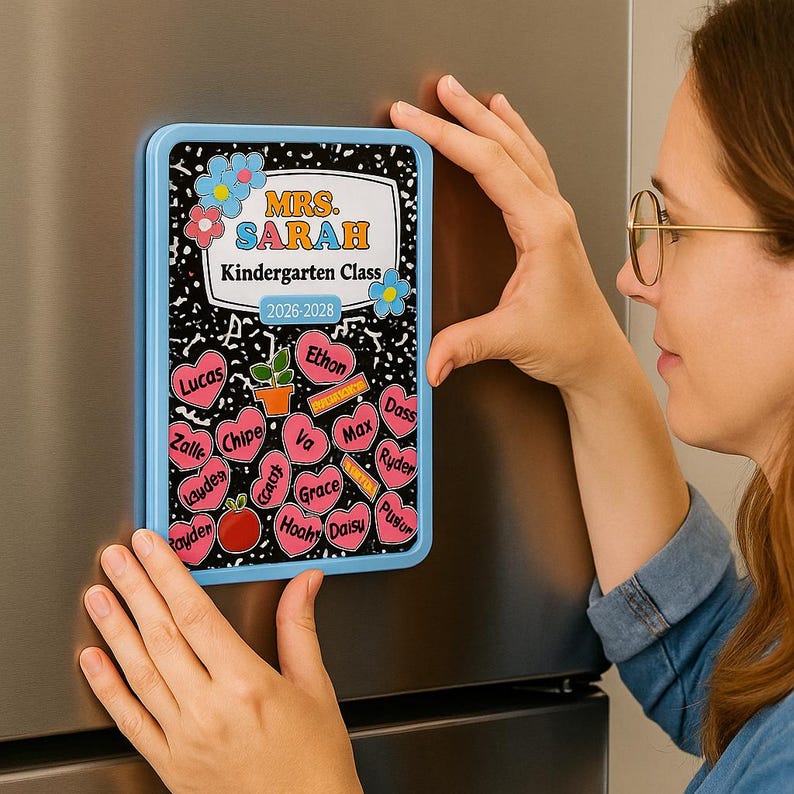 Personalized Teacher Magnet Customized Kindergarten Class Gift 2024-2025 Heart Name Display Shaker Decor for Fridge Back to School