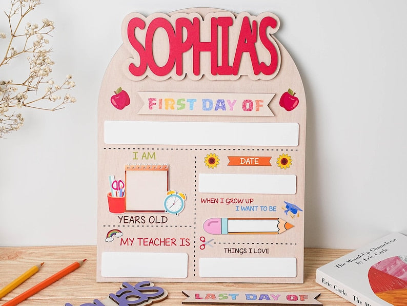 Custom First&Last Day of School Sign,Back to School Photo Prop for kids,Custom wood name sign,Personalized gift name sign,Kindergarten Sign