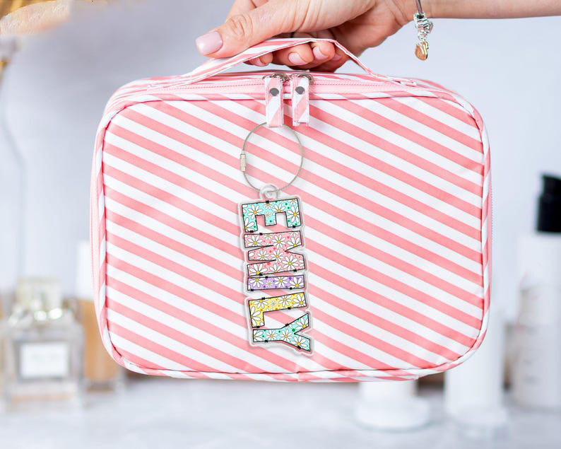 Personalized Back To School Gifts For Kids Girl, Backpack Kids Name Tag, Cute Daisy Backpack Name Keychain, Diaper Bag Tag, Lunch Box Tag