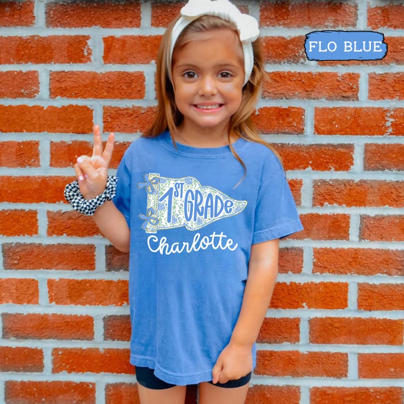 Personalized 1st Grade Shirt for Girls, Floral Pennant Back to School Shirt, Custom Name Shirt, First Day of School Outfit, School Flag Tee