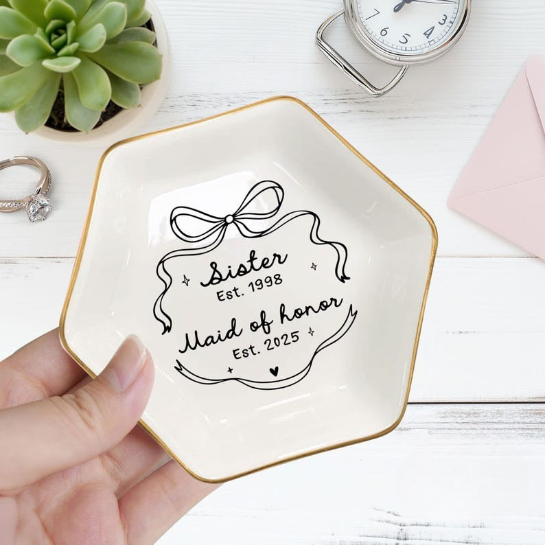 Personalized Maid of Honor Ring Dish, MOH Jewelry Dish, Sister Wedding Gifts, Wedding Gift for bridesmaid, Maid of Honor Proposal Gift Dish