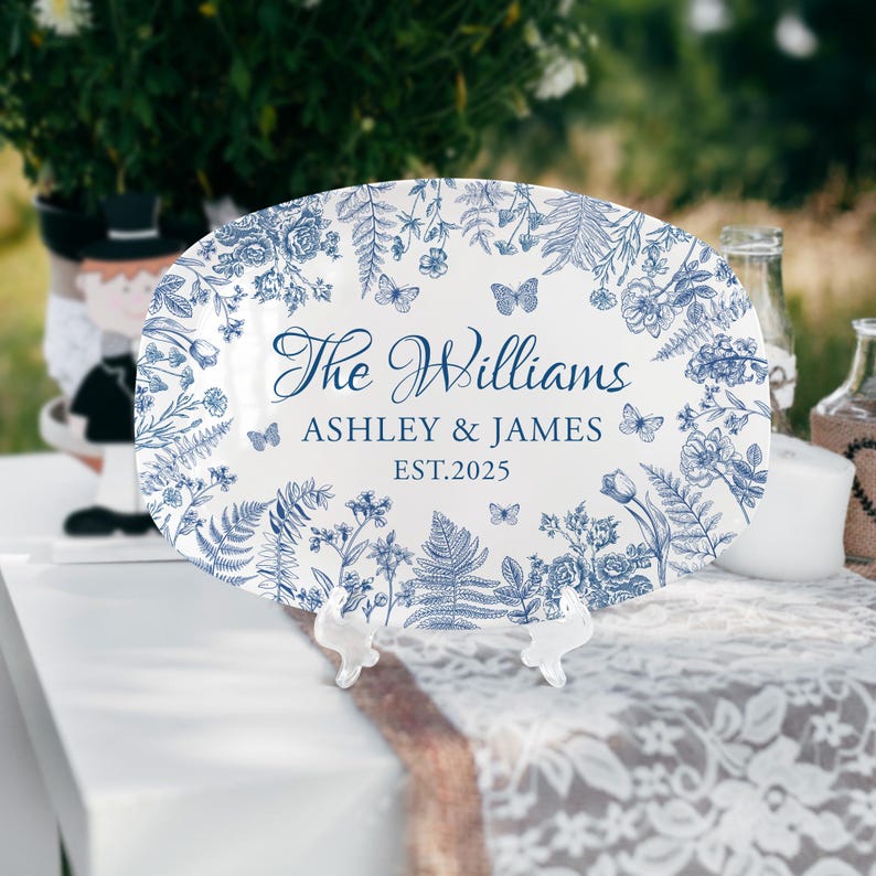 Personalized Wedding Gifts, Custom Name Wedding Plate, Newlywed Couple Gift, Engagement Gifts, New Mr Mrs Keepsake, Bridal Shower,Home Decor