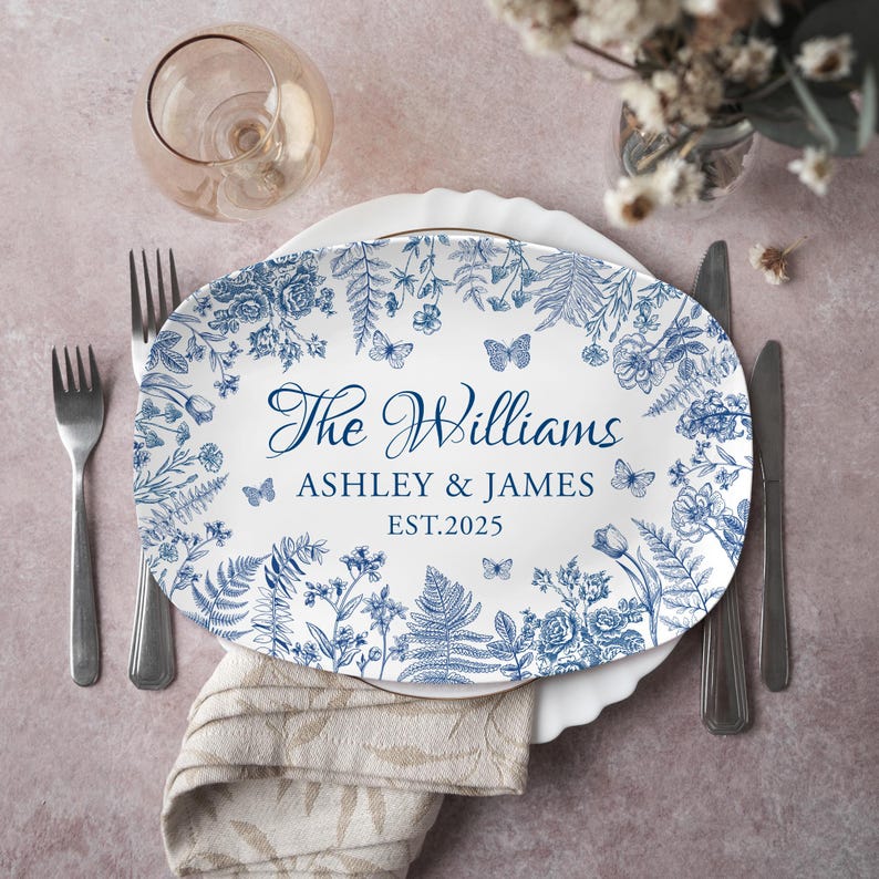 Personalized Wedding Gifts, Custom Name Wedding Plate, Newlywed Couple Gift, Engagement Gifts, New Mr Mrs Keepsake, Bridal Shower,Home Decor