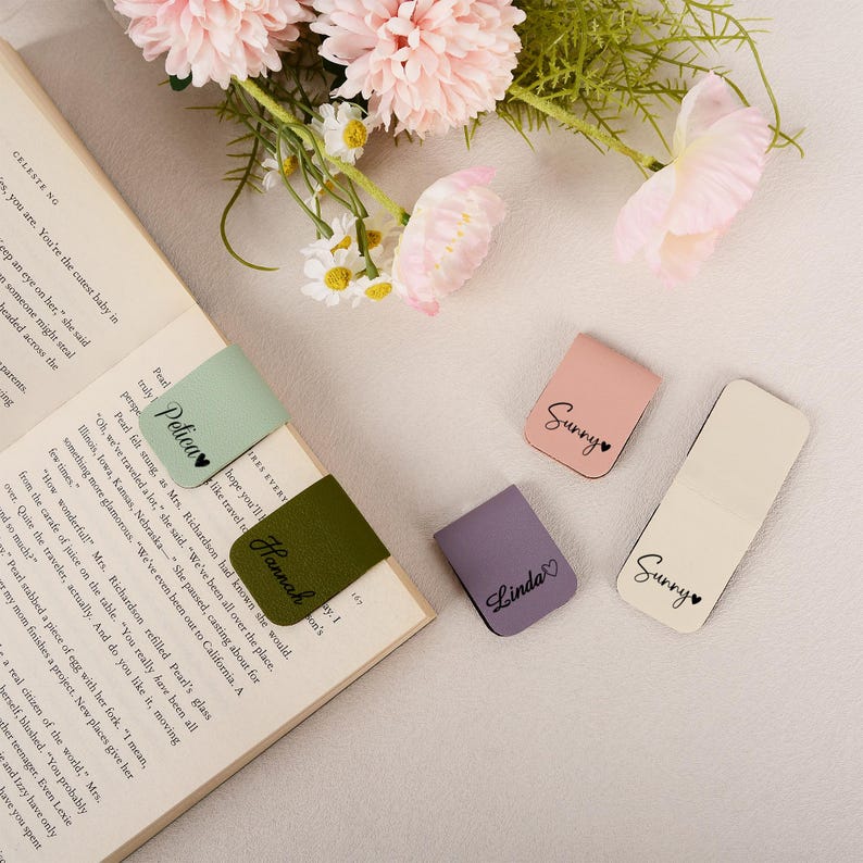 Personalised Leather Magnetic Bookmark,Custom Name Leather Bookmark,Accessories Gifts for Reader, Book Lover Gifts,Birthday Gift for Him/Her