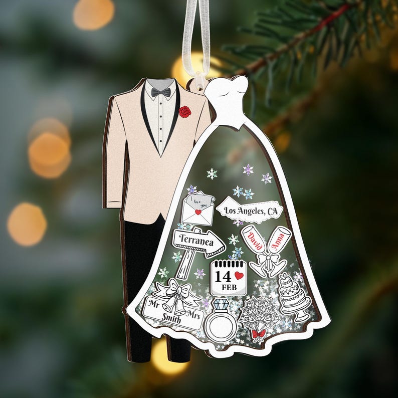 Personalized Wedding Ornament 2025, First Christmas Married Gift, Custom Bride and Groom Ornament, Newlywed Keepsake, Bridal Shower Gift