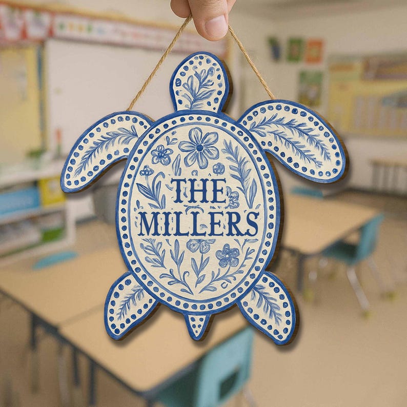 Personalized Wooden Turtle Hanging Sign Family Name Door Decor Coastal Boho Turtle Porch Plaque Customized Beach House Gift for Home Entry