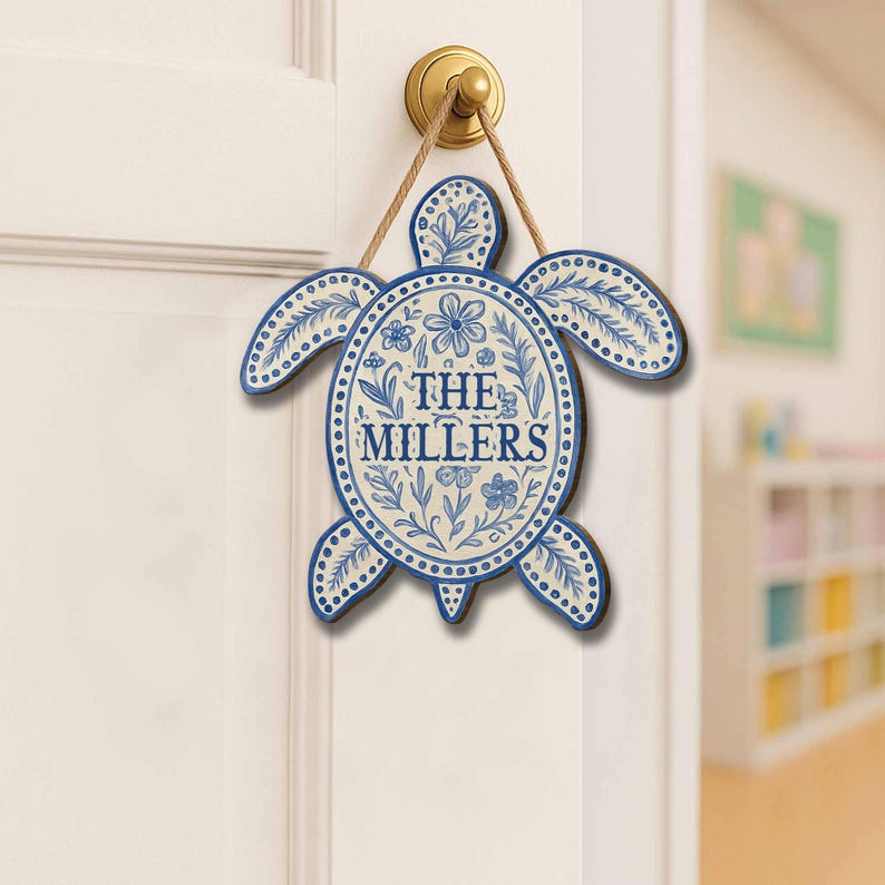 Personalized Wooden Turtle Hanging Sign Family Name Door Decor Coastal Boho Turtle Porch Plaque Customized Beach House Gift for Home Entry