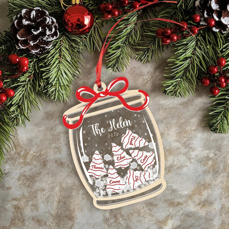 Personalized Family Christmas Ornament: 3D Shaker Keepsake, Custom Names & Year 2025