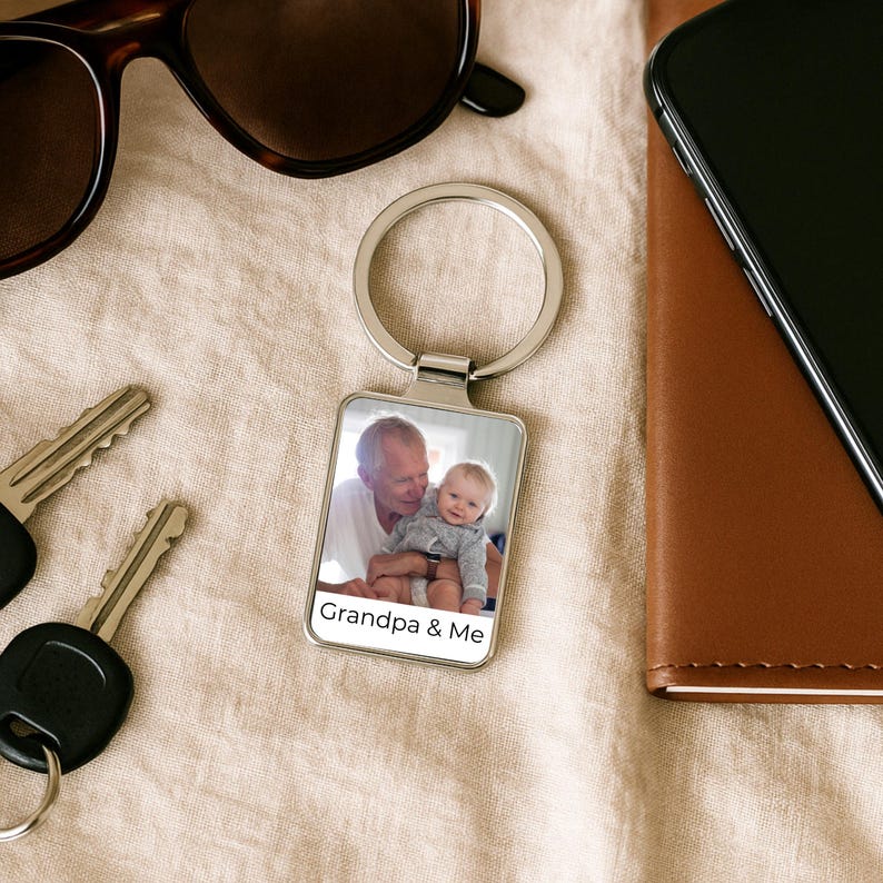 Grandpa Photo Gift, Personalized Grandpa Photo Keychain, Custom Gift from Grandchild, Picture Keyring Keepsake, Father s Day Gift