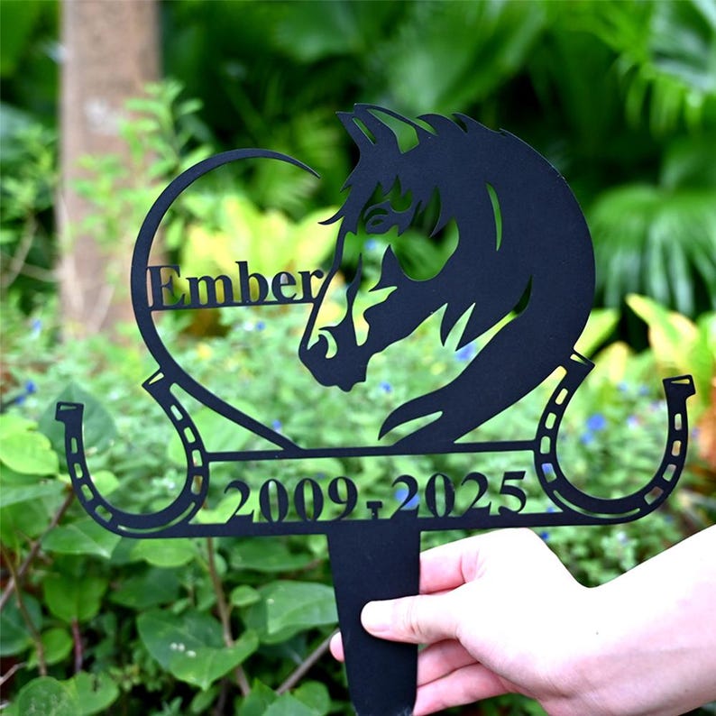 Personalized Horse Memorial Gift, Custom Horse Name Sign, Horse Grave Marker, Pet Memorial Plaque, Horse Loss Gift, Yard Sign, Farm Decor