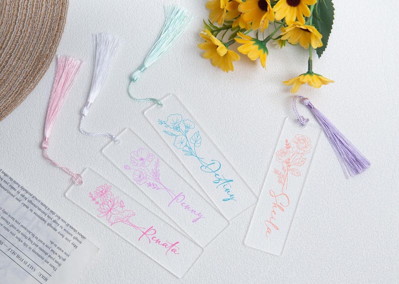 Custom Birth Flower Bookmark,Personalized Floral Bookmark for Women,Name Bookmark,Acrylic Bookmark Gift, Reading Gifts for Friends