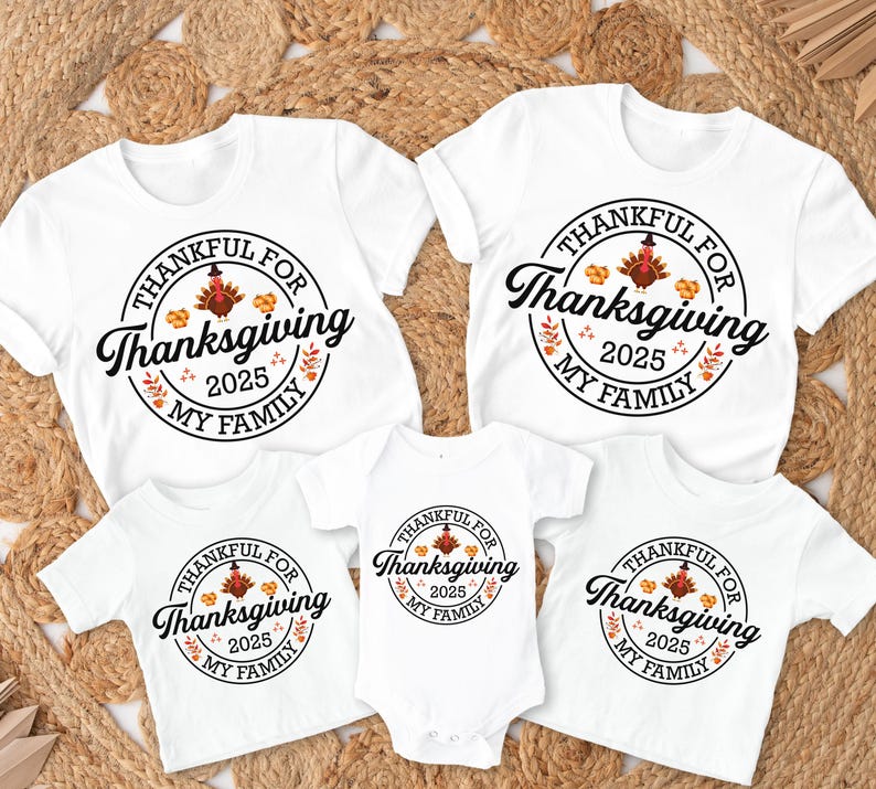 Custom Family Thanksgiving 2025 Matching Shirt, Personalized Family Thanksgiving Dinner Shirts, Autumn Family T-shirts, Pumpkin Season Shirt
