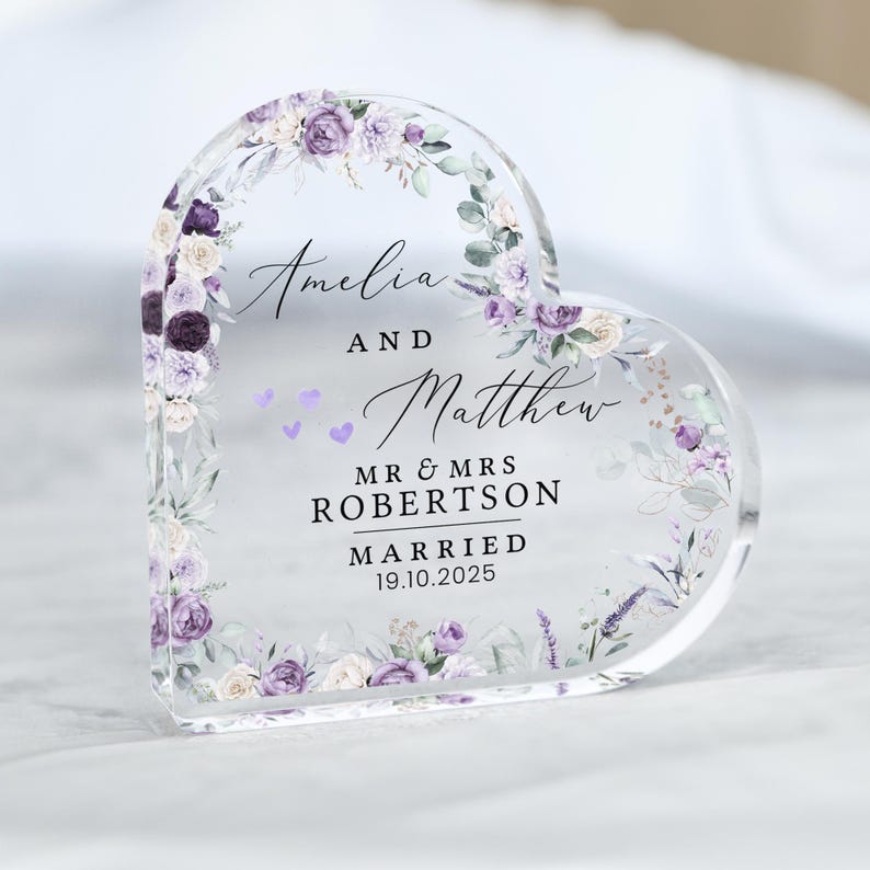 Personalised Mr & Mrs Wedding Gift Present, Anniversary Mr and Mrs Gift, Heart Plaque, Engagement Gift, Date Keepsake Gift, Engaged Gifts