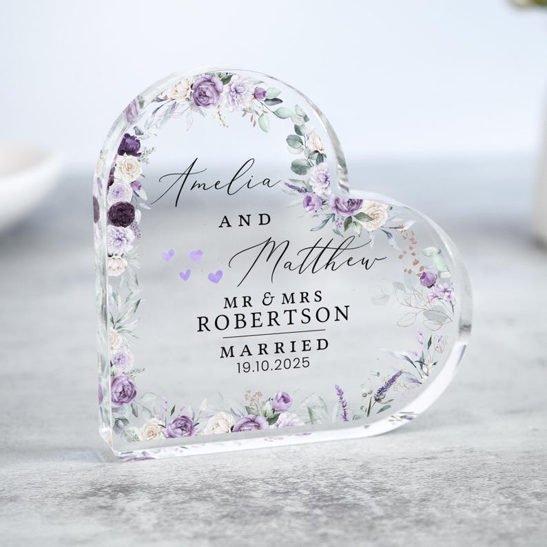 Personalised Mr & Mrs Wedding Gift Present, Anniversary Mr and Mrs Gift, Heart Plaque, Engagement Gift, Date Keepsake Gift, Engaged Gifts