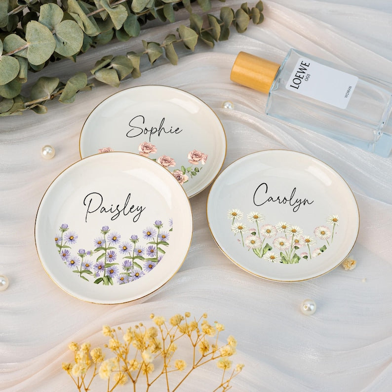 Personalised Birth Flower Trinket Dish,Wedding Bridesmaid Gift,Jewelry Dishes For Women,Engagement Gift,Bridal Shower Gift,Best Friend Gifts