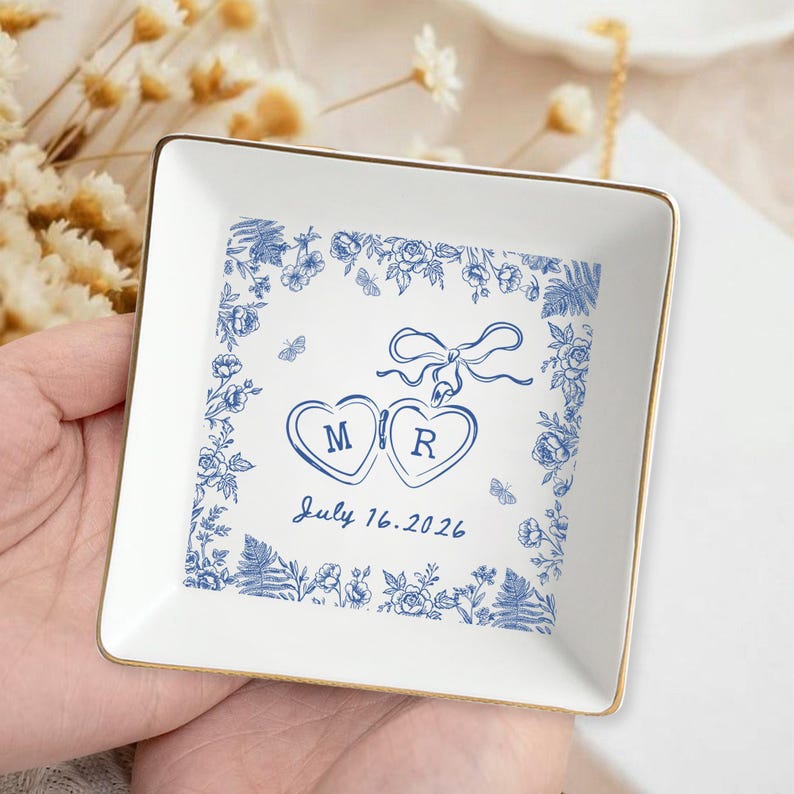 Custom Locked Ring Dish, Personalized Wedding Gift for Couple, Engagement Gift, Sentimental Gift for Bride, Handmade Custom Ring Holder Gift