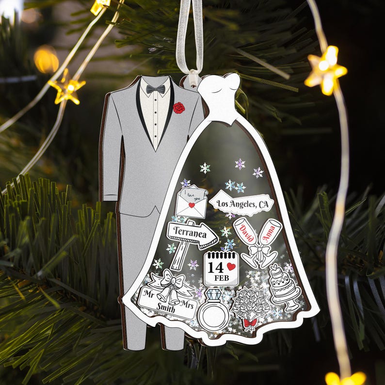 Personalized Wedding Ornament 2025, First Christmas Married Gift, Custom Bride and Groom Ornament, Newlywed Keepsake, Bridal Shower Gift