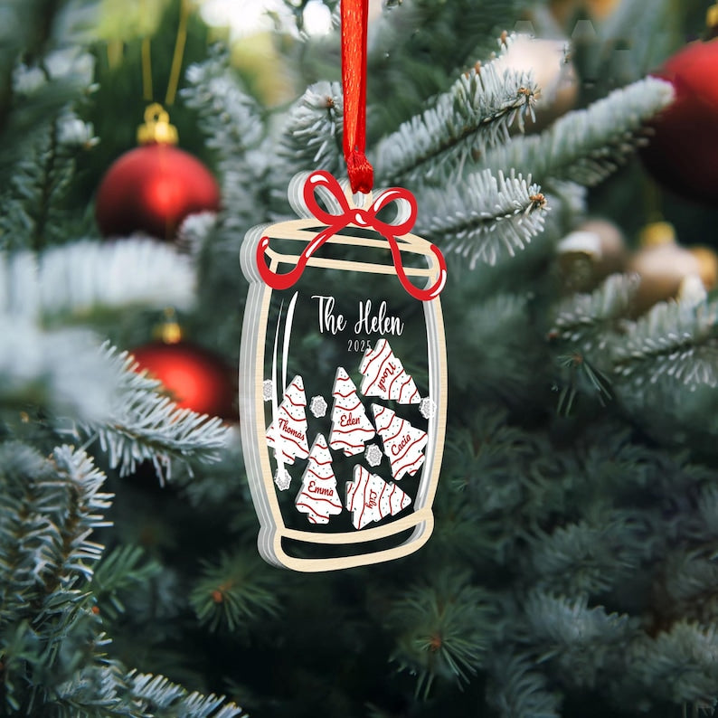 Personalized Family Christmas Ornament: 3D Shaker Keepsake, Custom Names & Year 2025
