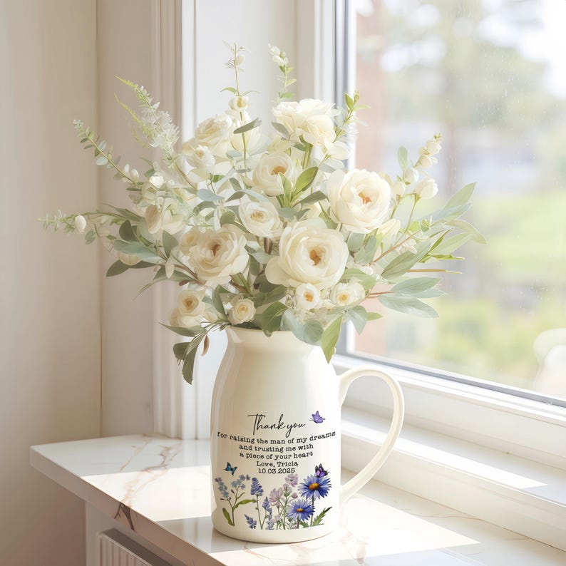 Personalised Mother of the Groom Flower Vase, Custom Flower Vase for Mother of the Groom,Wedding Gifts,Mom of the Groom Gift,Gift from Bride