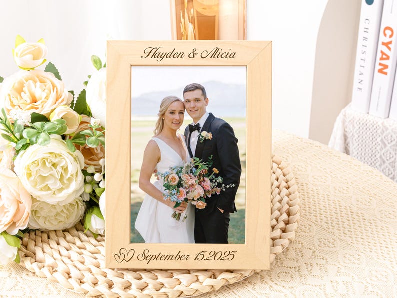 Custom Wood Photo Frame, Engraved Picture Frame Gift, Engraving Frame, Personalized Home Decor Any Occasion, Engraved Family Gift