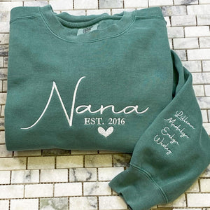 Grandma Sweatshirt - Comfort Colors Custom Embroidered Nana Sweatshirt with Grandkid Name - New Grandma Shirt - Minimalist Mimi Sweater il_794xN.7119167613_rlbd.jpg
