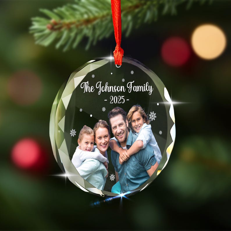 Family Portraits Crystal Ornament, Family Memorial Picture Ornament, Custom Photo Glass Ornament, Christmas Ornament 2025, Family Keepsake