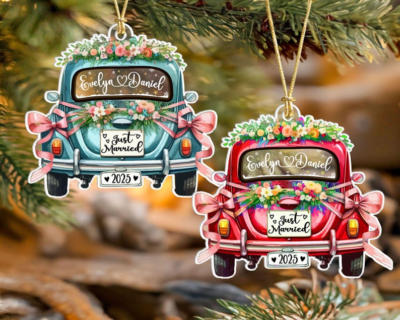 Just Married Ornament, Newlywed Christmas Ornament, Custom Couple First Christmas 2025 Ornament, Couple in a Car Ornament, Wedding Gift