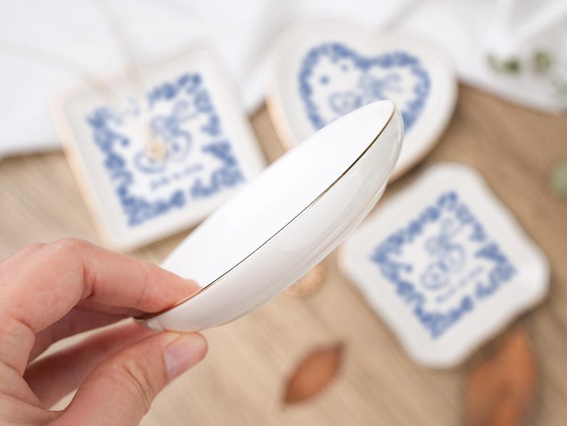 Personalized Locked Ring Dish, Custom Wedding Gift for Couple, Engagement Gift for Her, Gift for Bride, Ring Holder, Toile De Jouy Ring Dish