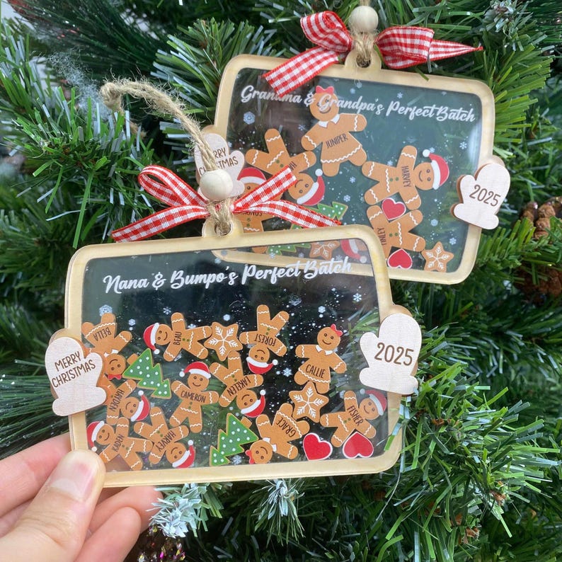 Custom Family Member Shaker Ornament, Custom Gingerbread Family Ornament, 4D Shake Family Ornament, Family Christmas Gifts, Family Keepsake