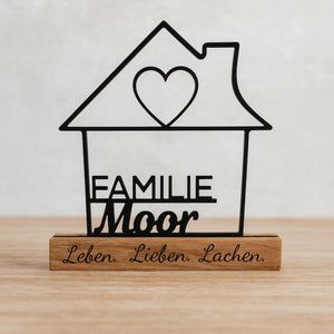 Family sign personalized with name & heart | Family gift, wedding, housewarming gift | House decoration made of wood and 3D printing