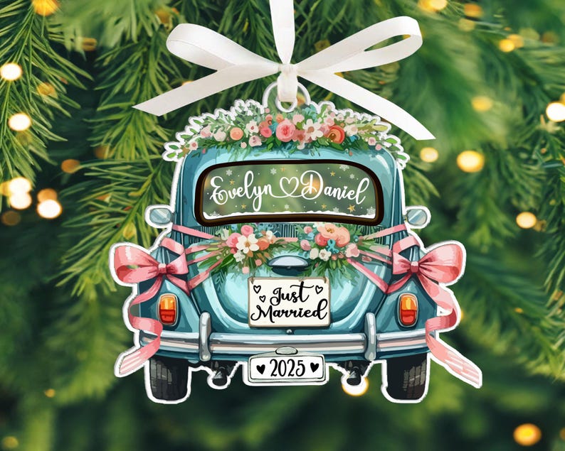 Just Married Ornament, Newlywed Christmas Ornament, Custom Couple First Christmas 2025 Ornament, Couple in a Car Ornament, Wedding Gift