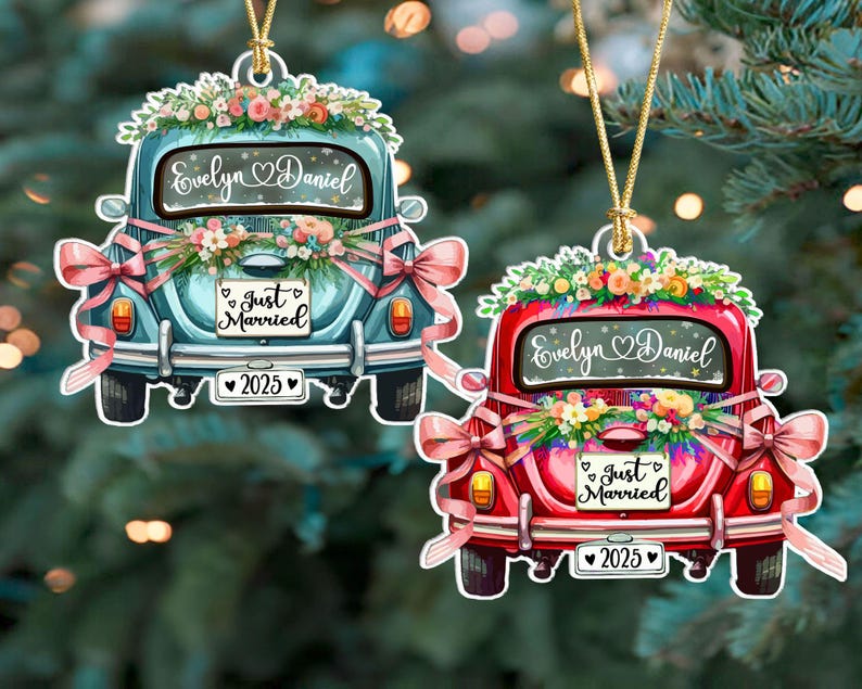 Just Married Ornament, Newlywed Christmas Ornament, Custom Couple First Christmas 2025 Ornament, Couple in a Car Ornament, Wedding Gift