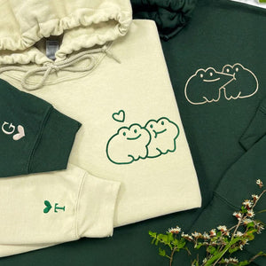 Custom Frog Couple Embroidered Hoodie with Roman Date & Initials - Matching Hoodies For Couple - 1st Anniversary Gift for Couples