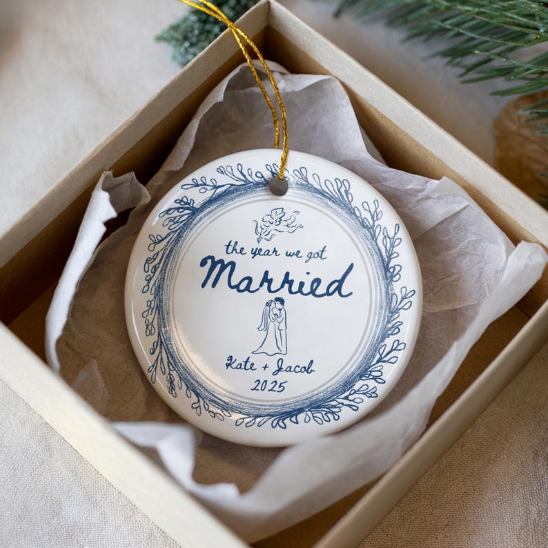 Personalized Wedding Ornament 2025, The Year We Got Married Ornament, Custom Couple Names Christmas Ornament, Newlywed Holiday Gift Keepsake
