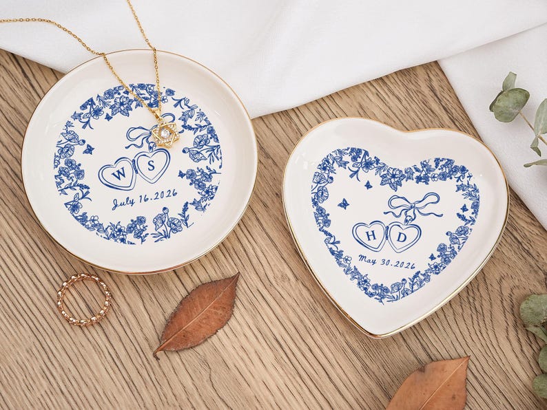 Personalized Locked Ring Dish, Custom Wedding Gift for Couple, Engagement Gift for Her, Gift for Bride, Ring Holder, Toile De Jouy Ring Dish
