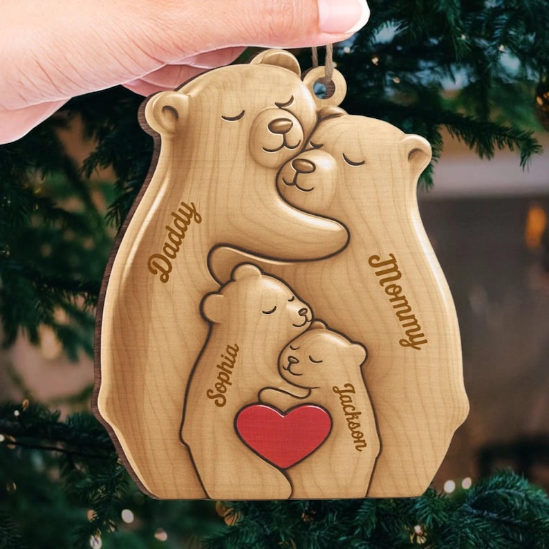 Personalized Wooden Bear Family Ornamnet,Custom Family Member Name Ornament,Christmas Gifts for Family Members, Family Holiday Keepsake Gift