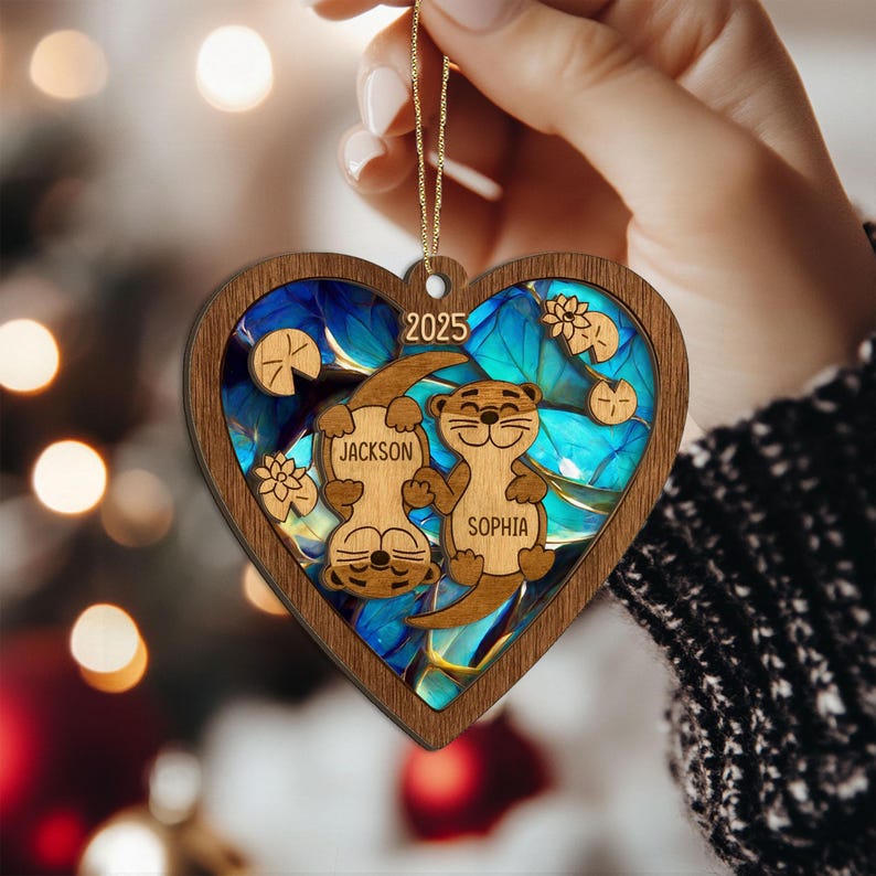 Personalized Otter Couple Layered Wood Ornament, Custom Name Christmas Tree Ornament, Otter Christmas Home Decor, Holiday Gift for Couples