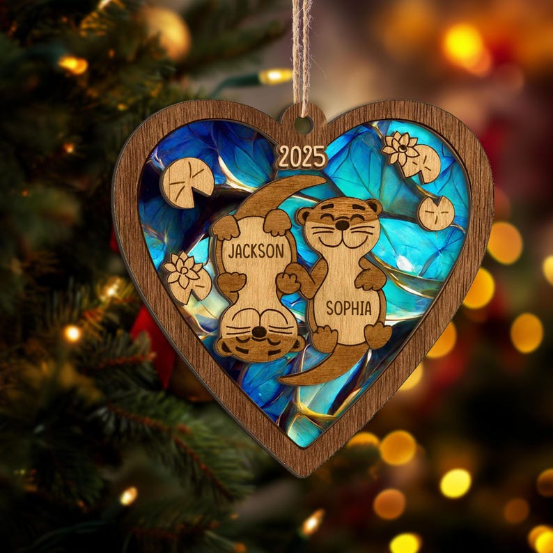 Personalized Otter Couple Layered Wood Ornament, Custom Name Christmas Tree Ornament, Otter Christmas Home Decor, Holiday Gift for Couples