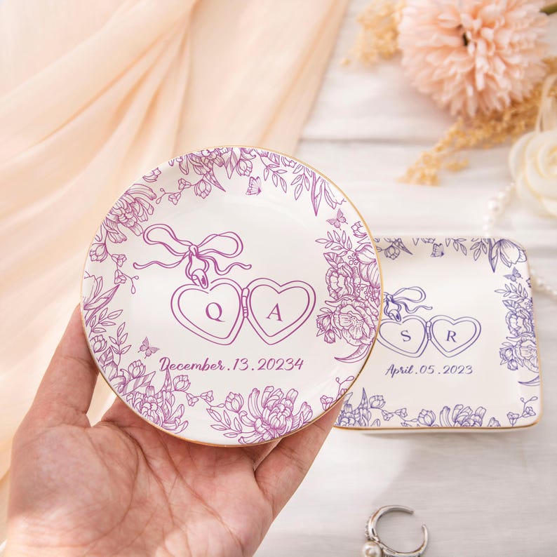 Personalized Locked Ring Dish, Wedding Gift for Couple, Toile De Jouy Jewelry Dish, Sentimental Gift for Bride, Engagement Gift, Anniversary