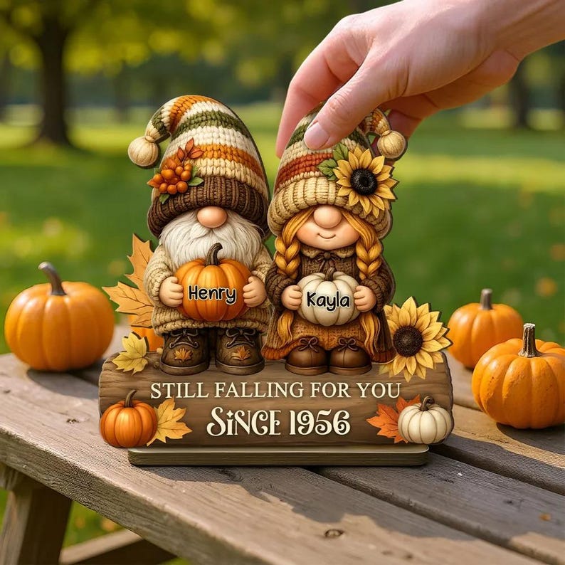 Gnome Couple Growing Old Together Plaque, Personalized Standing Wooden Plaque, Fall Decor for Couple, Husband, Wife